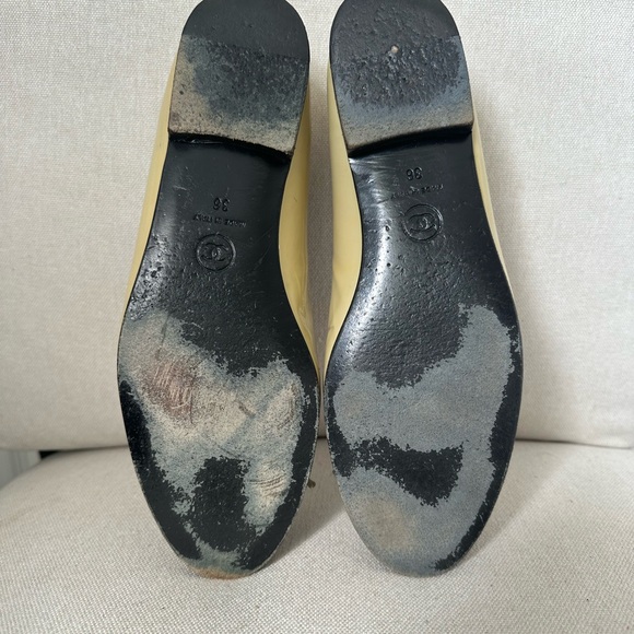 Authentic Chanel Flats black and nude Patent Leather size 36 - Picture 4 of 10